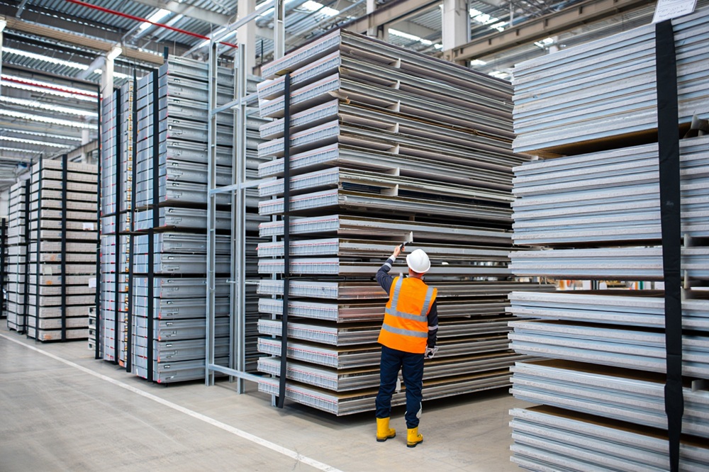 хранение щитов для опалубки на складе